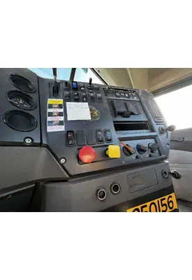 MACK CXU612 Instrument Cluster