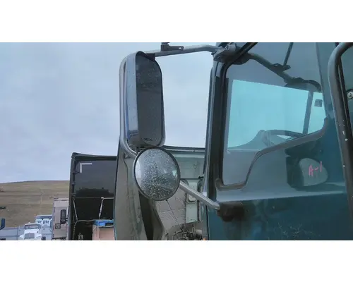 MACK CXU612 MIRROR ASSEMBLY CABDOOR
