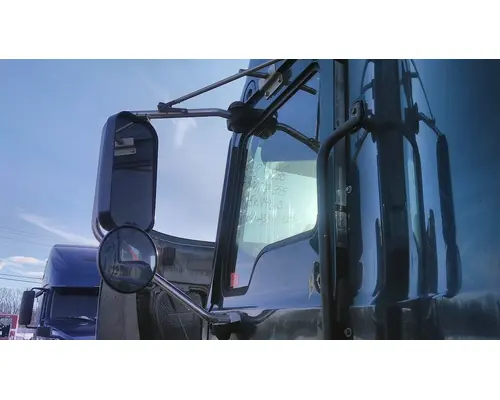 MACK CXU612 MIRROR ASSEMBLY CABDOOR