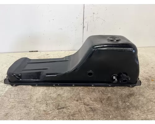 MACK CXU612 Oil Pan