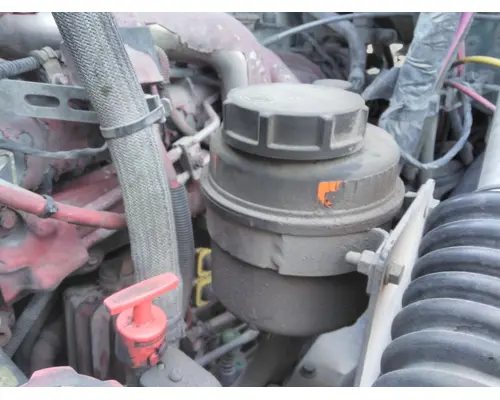 MACK CXU612 POWER STEERING RESERVOIR