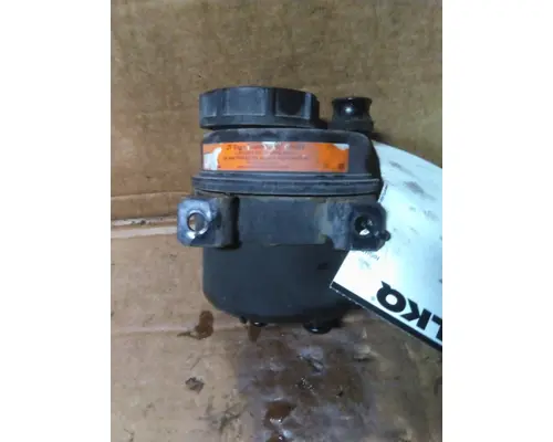 MACK CXU612 POWER STEERING RESERVOIR