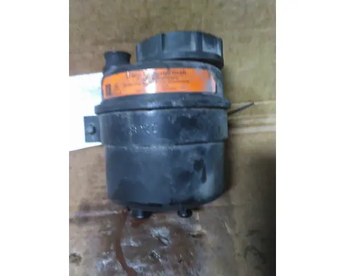 MACK CXU612 POWER STEERING RESERVOIR