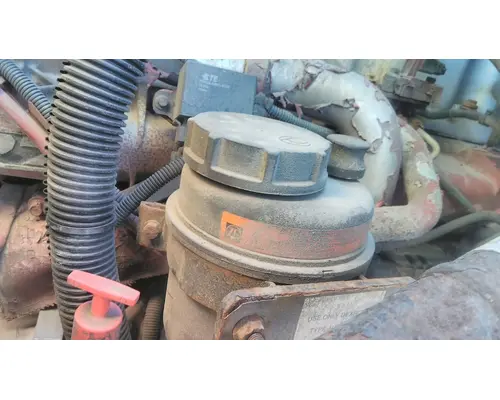 MACK CXU612 POWER STEERING RESERVOIR