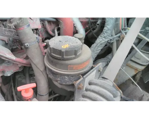MACK CXU612 POWER STEERING RESERVOIR