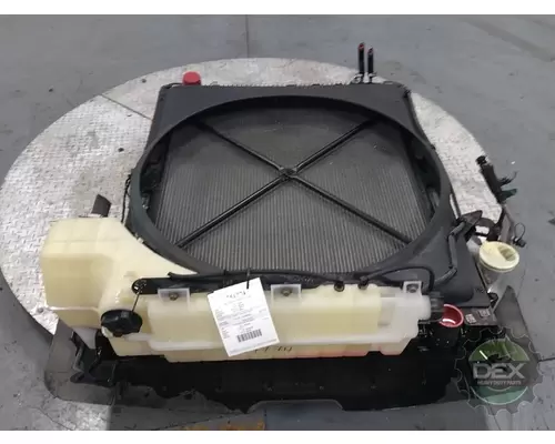 MACK CXU612 Radiator