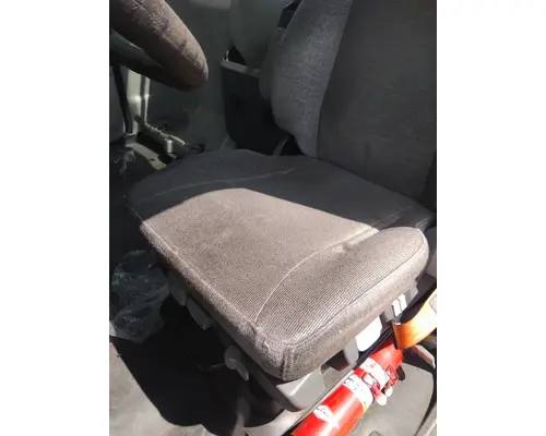 MACK CXU612 SEAT, FRONT