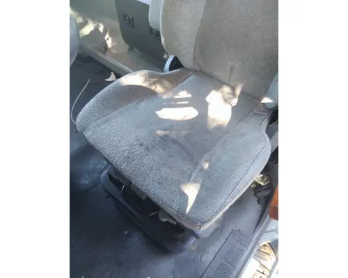 MACK CXU612 SEAT, FRONT