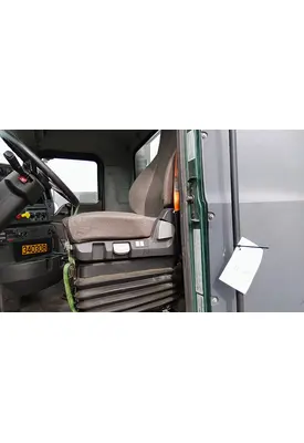 MACK CXU612 SEAT, FRONT
