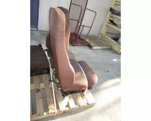 MACK CXU612 SEAT, FRONT