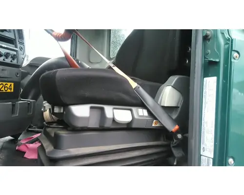 MACK CXU612 SEAT, FRONT
