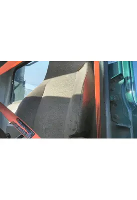 MACK CXU612 SEAT, FRONT