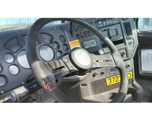 MACK CXU612 STEERING COLUMN
