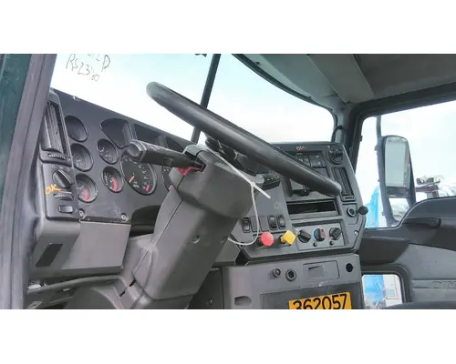 MACK CXU612 STEERING COLUMN