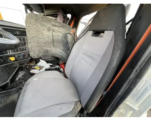 MACK CXU612 Seat, Front