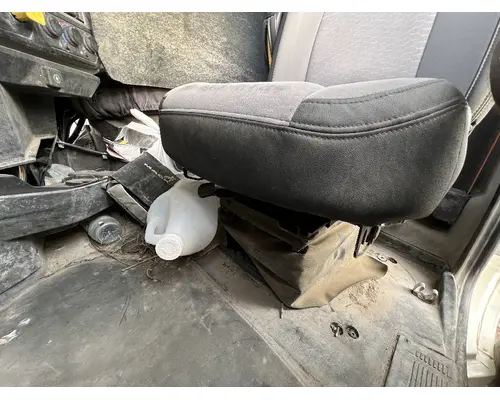 MACK CXU612 Seat, Front