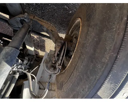 MACK CXU612 Spindle  Knuckle, Front