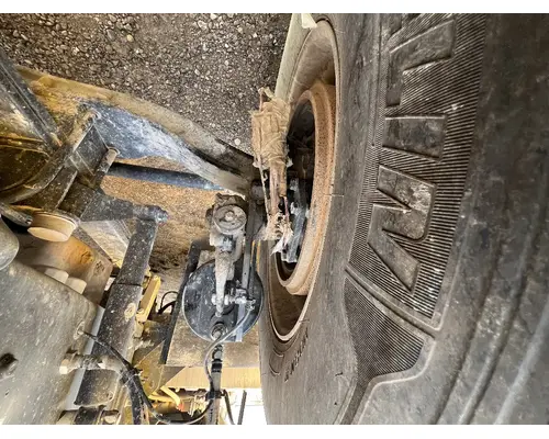 MACK CXU612 Spindle  Knuckle, Front