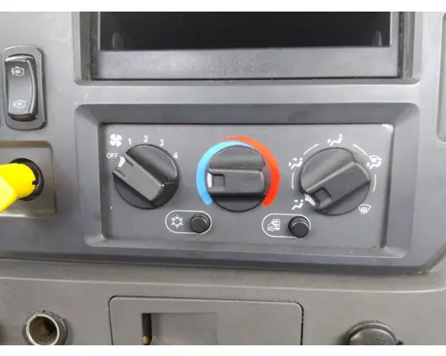 MACK CXU612 TEMPERATURE CONTROL