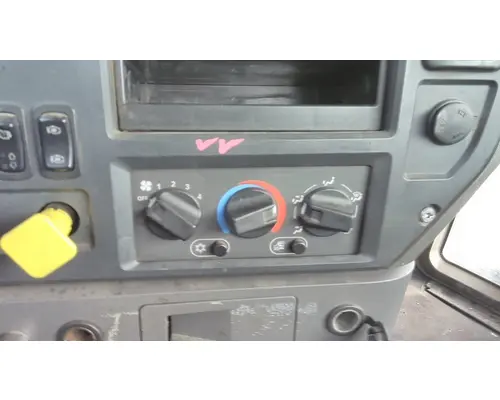 MACK CXU612 TEMPERATURE CONTROL