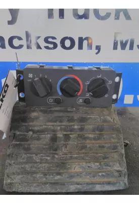 MACK CXU612 TEMPERATURE CONTROL