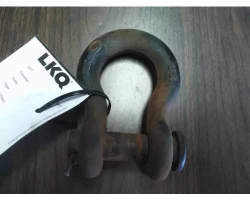 MACK CXU612 TOW HOOK