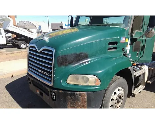 MACK CXU612 WHOLE TRUCK FOR RESALE