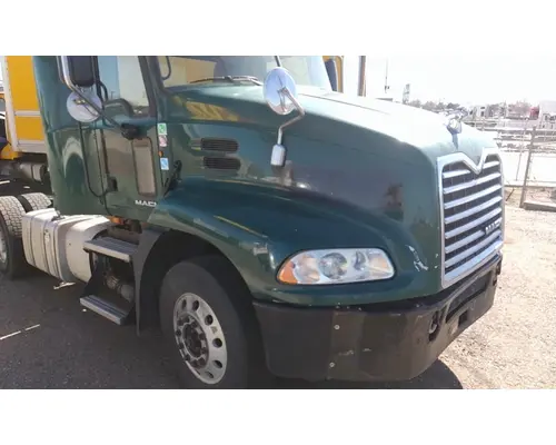 MACK CXU612 WHOLE TRUCK FOR RESALE