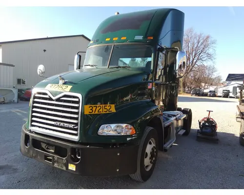 MACK CXU612 WHOLE TRUCK FOR RESALE