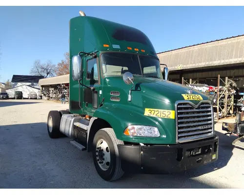 MACK CXU612 WHOLE TRUCK FOR RESALE