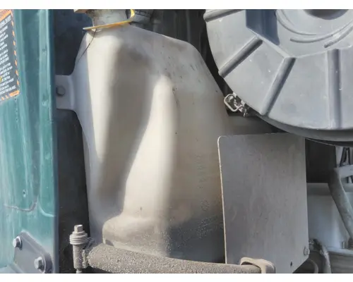 MACK CXU612 WINDSHIELD WASHER RESERVOIR