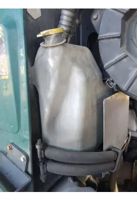 MACK CXU612 WINDSHIELD WASHER RESERVOIR