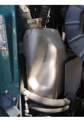 MACK CXU612 WINDSHIELD WASHER RESERVOIR