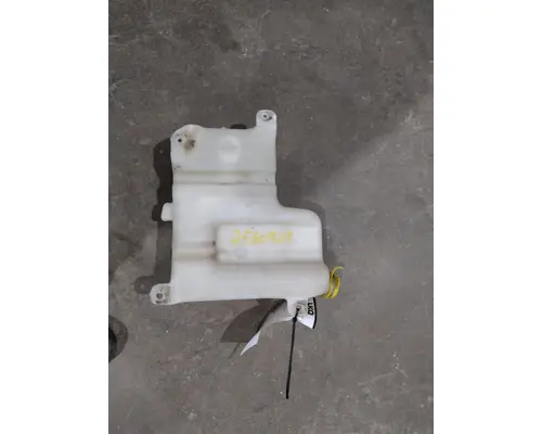 MACK CXU612 WINDSHIELD WASHER RESERVOIR