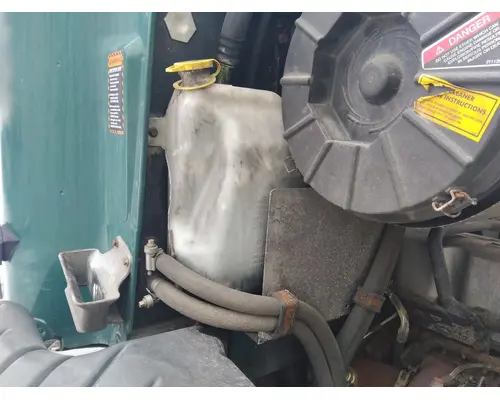 MACK CXU612 WINDSHIELD WASHER RESERVOIR