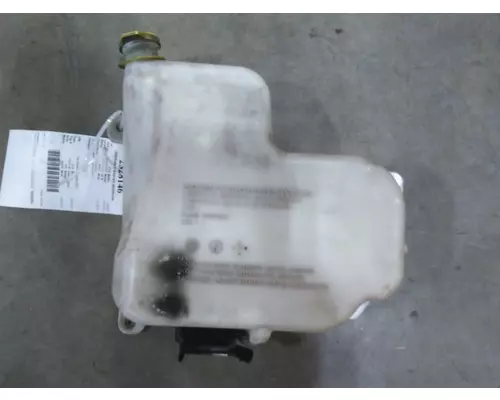 MACK CXU612 WINDSHIELD WASHER RESERVOIR