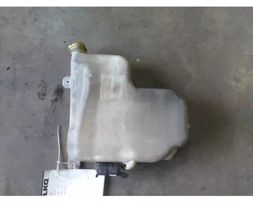 MACK CXU612 WINDSHIELD WASHER RESERVOIR