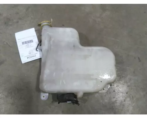 MACK CXU612 WINDSHIELD WASHER RESERVOIR