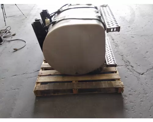 MACK CXU613 2008-2018 FUEL TANK