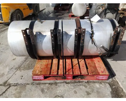 MACK CXU613 2008-2018 FUEL TANK