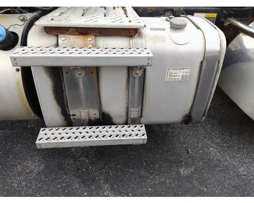 MACK CXU613 2008-2018 FUEL TANK