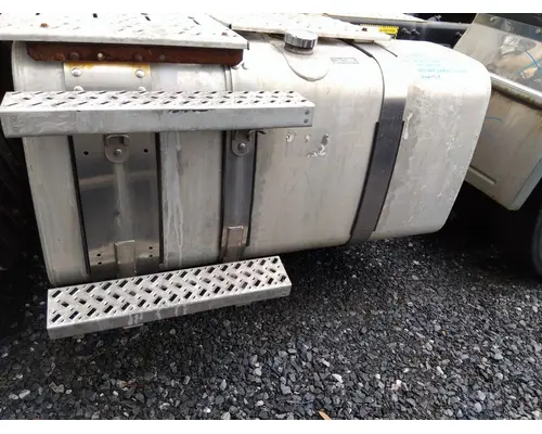 MACK CXU613 2008-2018 FUEL TANK
