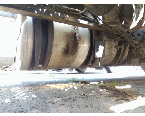 MACK CXU613 2008-2018 FUEL TANK