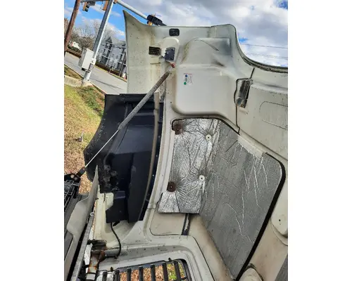 MACK CXU613 2008-2018 HOOD