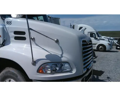 MACK CXU613 2008-2018 HOOD