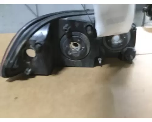 MACK CXU613 2012-2018 HEADLAMP ASSEMBLY