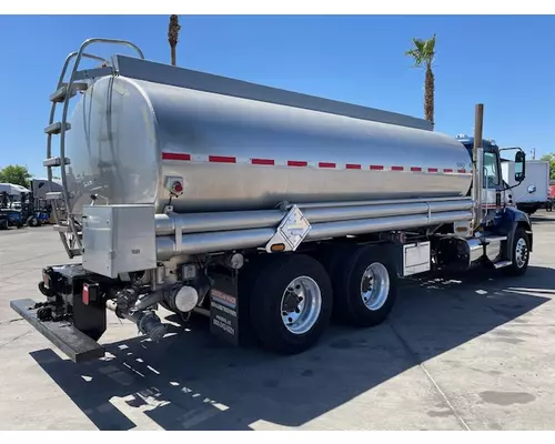 MACK CXU613 PINNACLE Vehicle For Sale