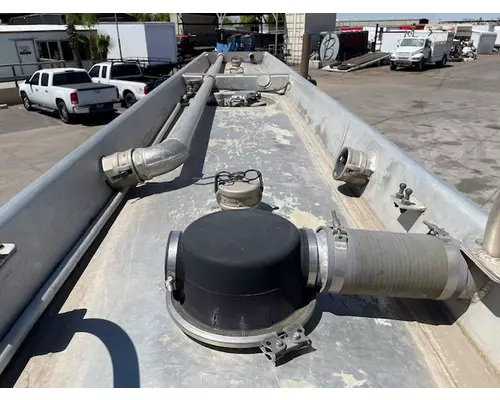 MACK CXU613 PINNACLE Vehicle For Sale