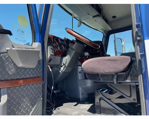 MACK CXU613 PINNACLE Vehicle For Sale
