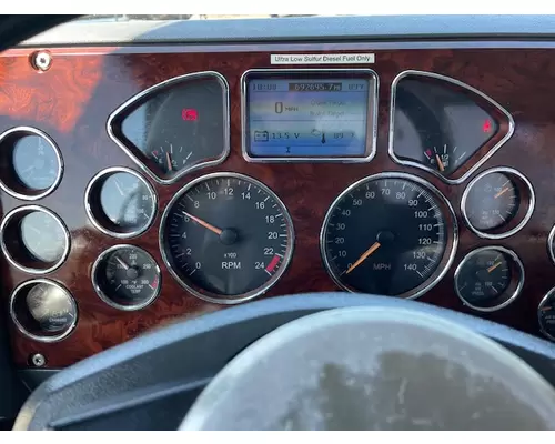 MACK CXU613 PINNACLE Vehicle For Sale